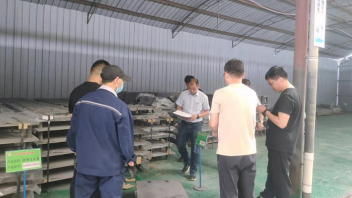 中鐵檢驗(yàn)認(rèn)證中心蒞臨我公司指導(dǎo)工作,淮北源泰潔煤科技有限責(zé)任公司